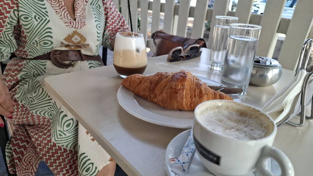 RELAX CAFE 8